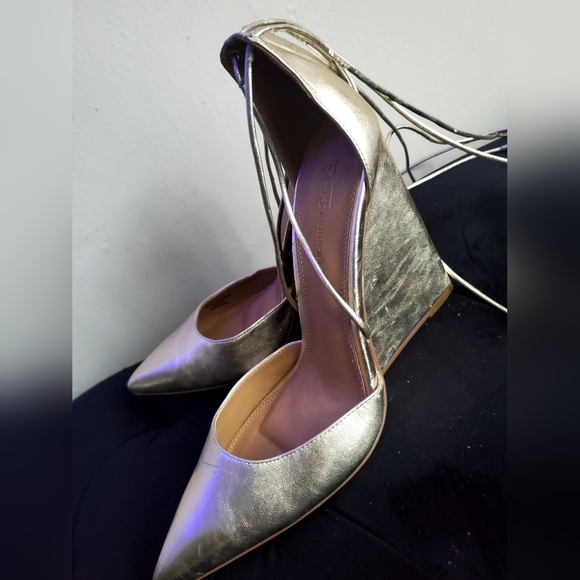 ASOS DESIGN Porter high heel wedges in pale gold - Picture 4 of 4